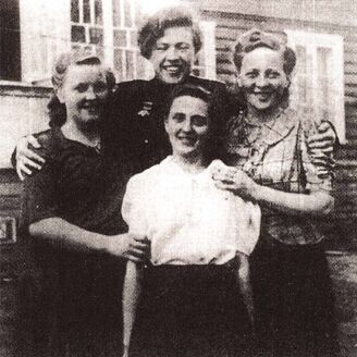 Женщины разведотряд российско-норвежской группы