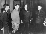 И.В. Сталин и У. Черчилль «в кулуарах» конференции. Ялта, февраль 1945 г. 